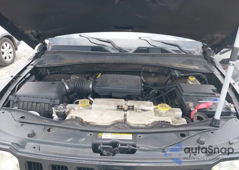 2008 Jeep Liberty Sport z USA, uszkodzony, nr VIN 1J8GP28K48W119943